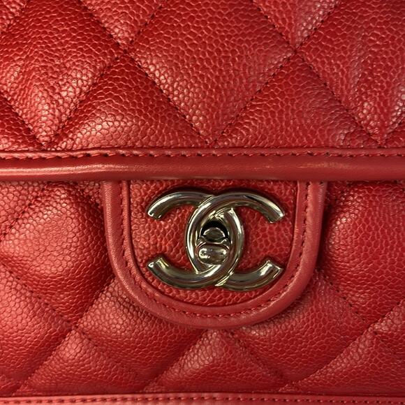 Authentic Chanel Red Medium Riviera Flap Quilted Leather Handbag - Picture 6 of 17